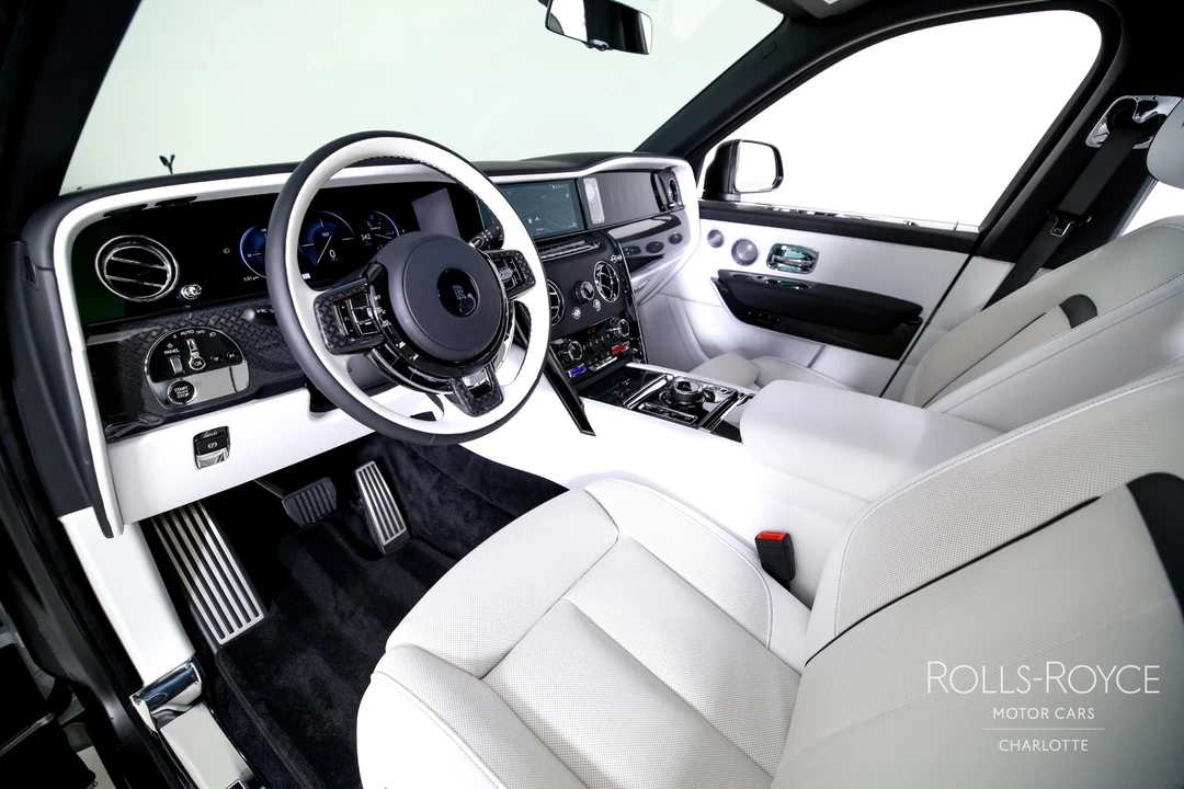2025 Rolls-Royce Cullinan - Image 4 of 31