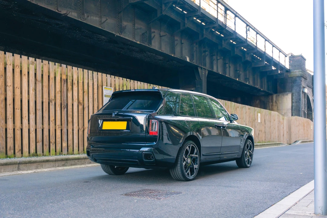 2025 Rolls-Royce Cullinan Black Badge - Image 13 of 21
