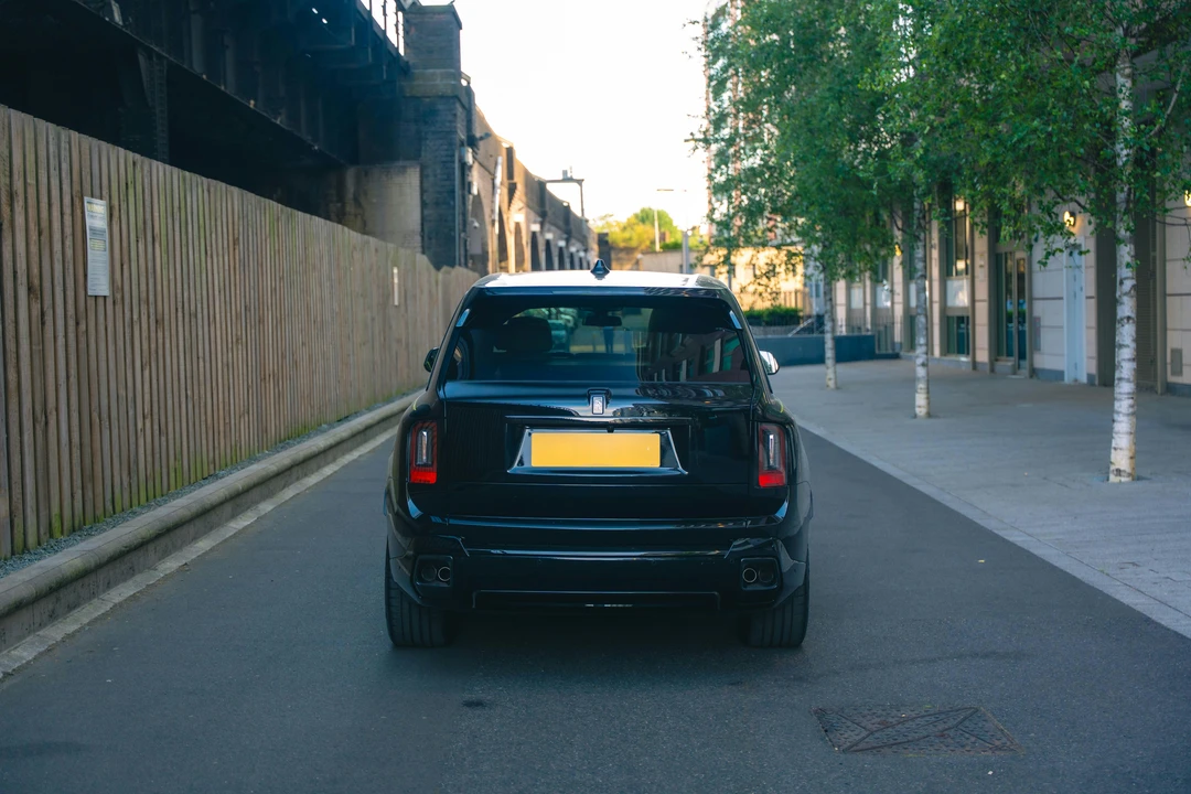 2025 Rolls-Royce Cullinan Black Badge - Image 6 of 21