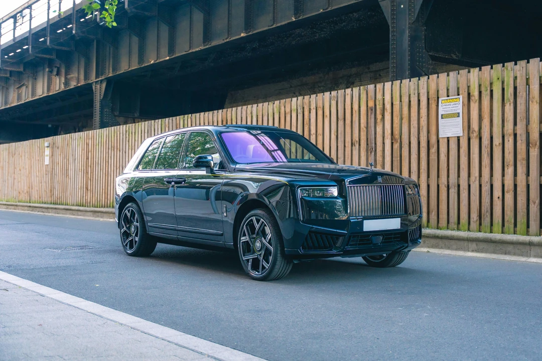 2025 Rolls-Royce Cullinan Black Badge - Image 3 of 21