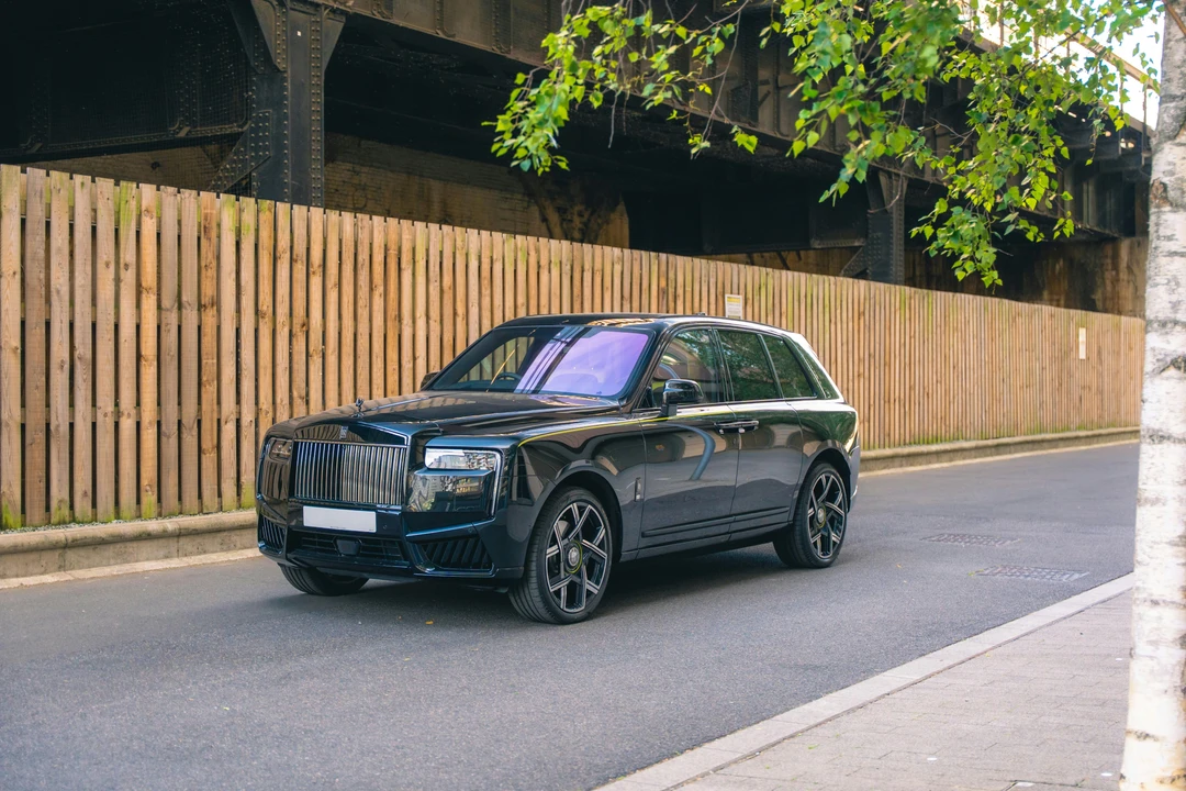 2025 Rolls-Royce Cullinan Black Badge - Image 17 of 21