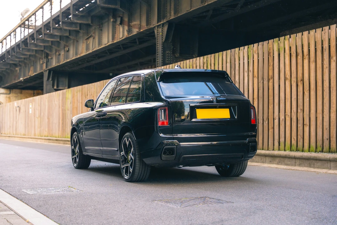 2025 Rolls-Royce Cullinan Black Badge - Image 7 of 21