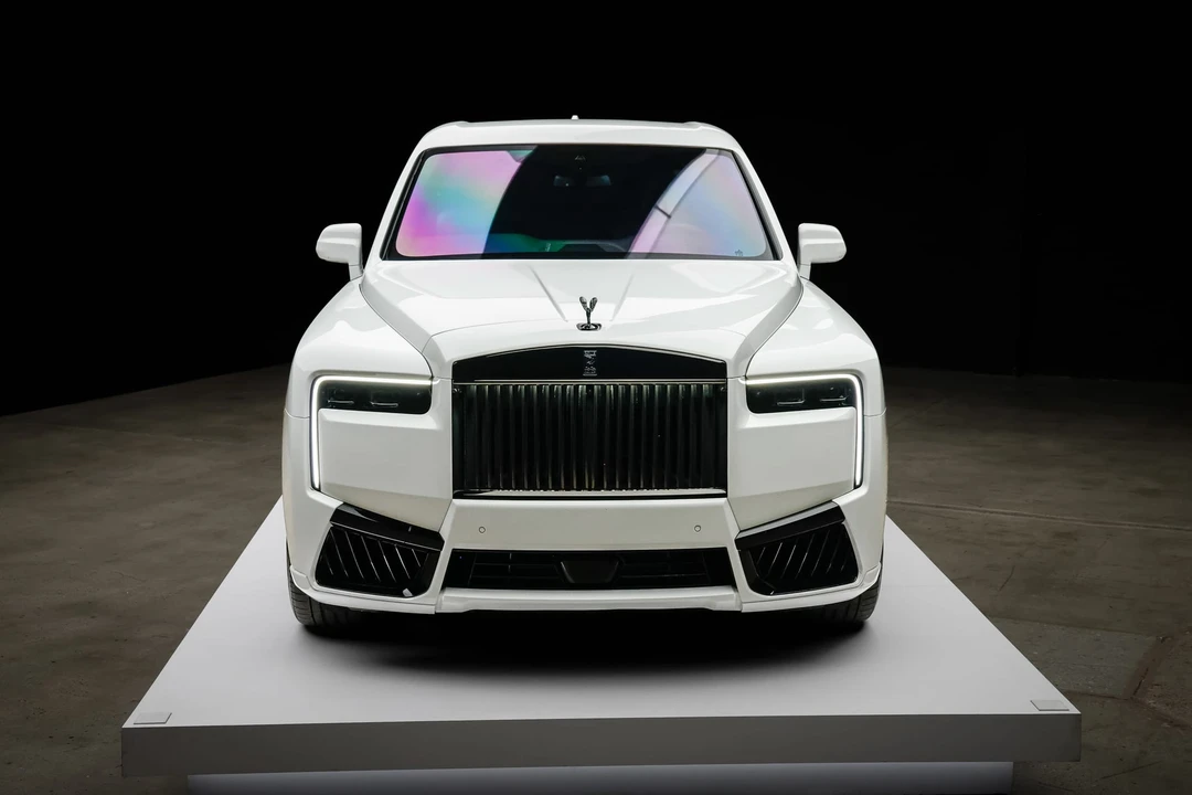 2025 Rolls-Royce Cullinan Black Badge - Image 9 of 31