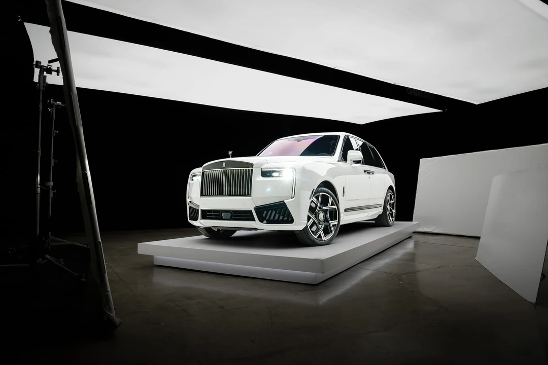 2025 Rolls-Royce Cullinan Black Badge - Image 28 of 31