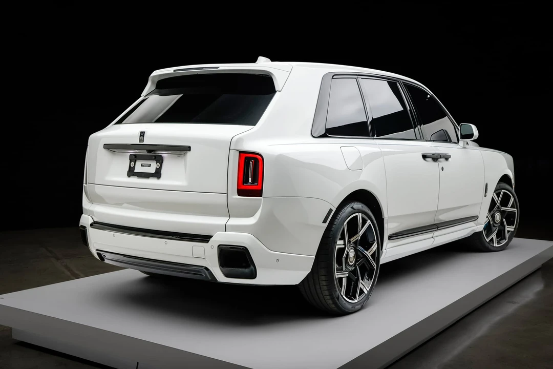 2025 Rolls-Royce Cullinan Black Badge - Image 20 of 31