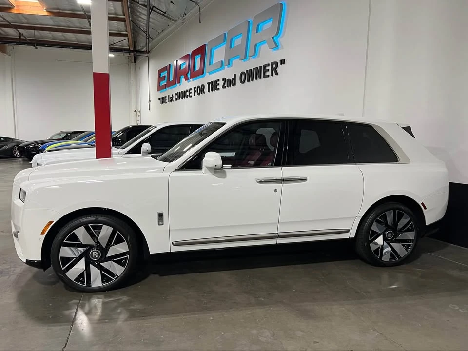2025 Rolls-Royce Cullinan - Image 5 of 15