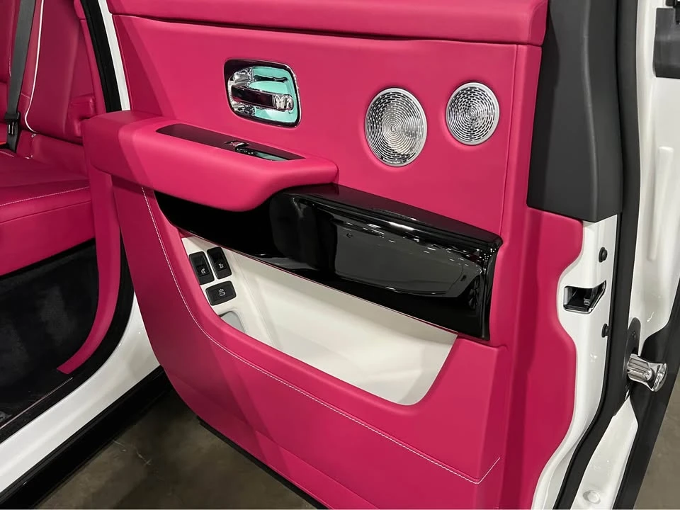 2025 Rolls-Royce Cullinan - Image 9 of 15