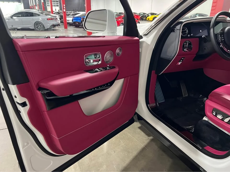 2025 Rolls-Royce Cullinan - Image 10 of 15