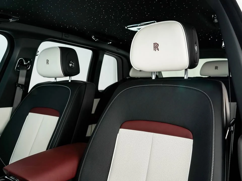 2025 Rolls-Royce Cullinan - Image 11 of 20