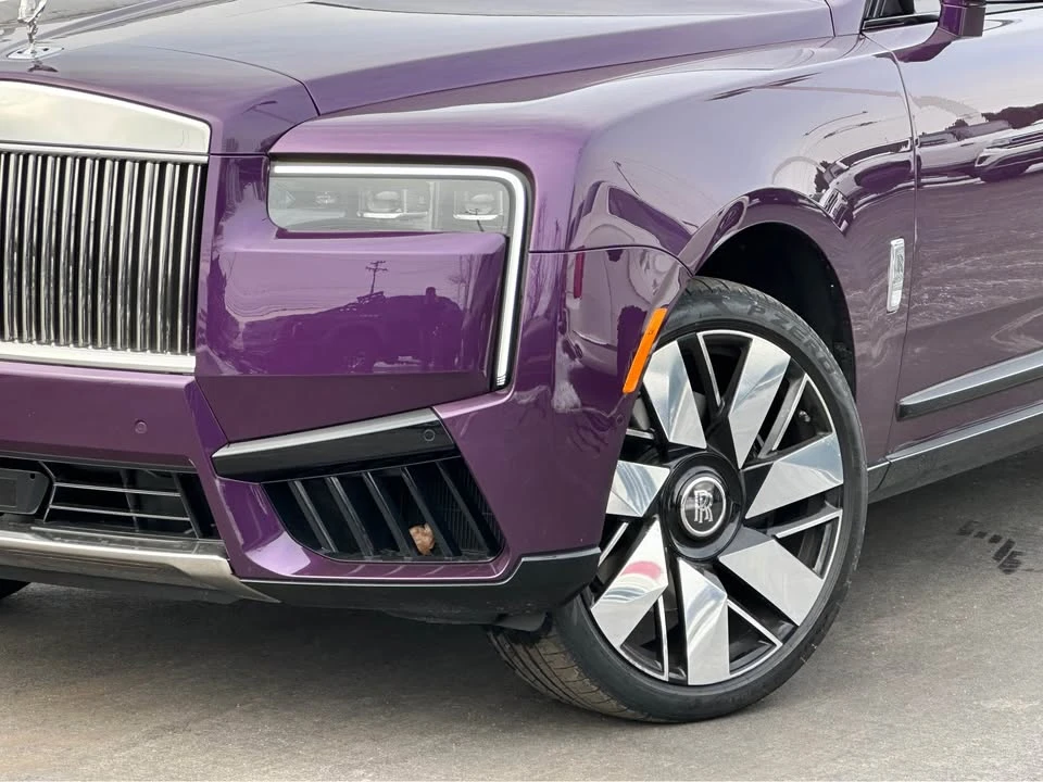 2025 Rolls-Royce Cullinan - Image 3 of 9
