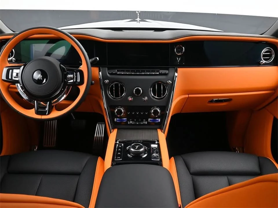 2025 Rolls-Royce Cullinan - Image 5 of 11