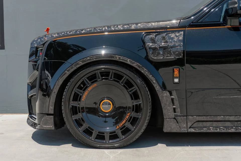 2025 Rolls-Royce Cullinan - Image 13 of 21