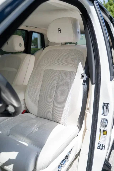 2025 Rolls-Royce Cullinan - Image 5 of 14