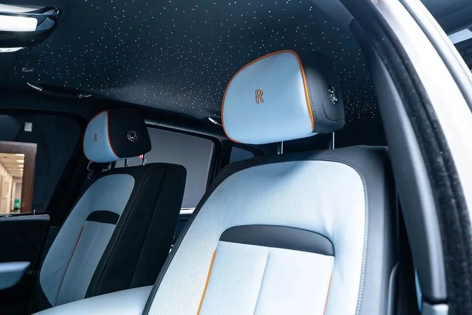 2025 Rolls-Royce Cullinan - Image 17 of 18