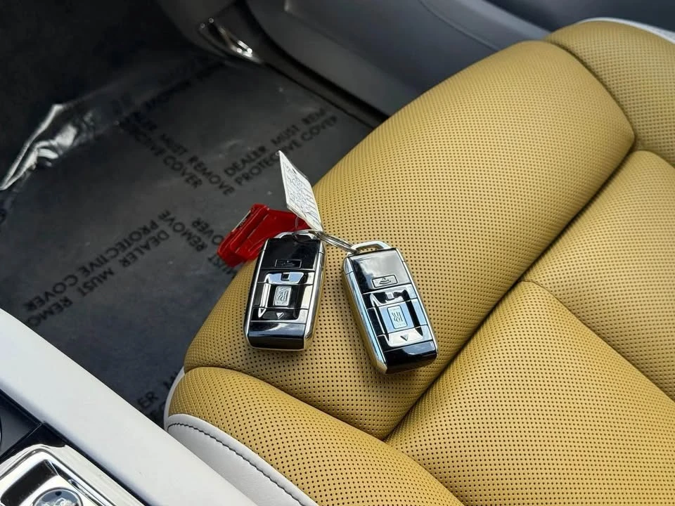 2025 Rolls-Royce Cullinan - Image 18 of 20