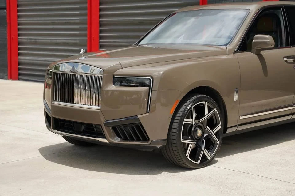 2025 Rolls-Royce Cullinan - Image 2 of 20