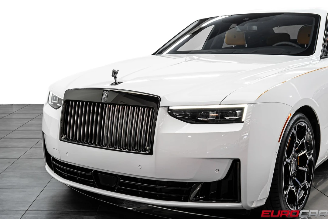 2025 Rolls-Royce Ghost Black Badge 2nd Gen - Image 14 of 31