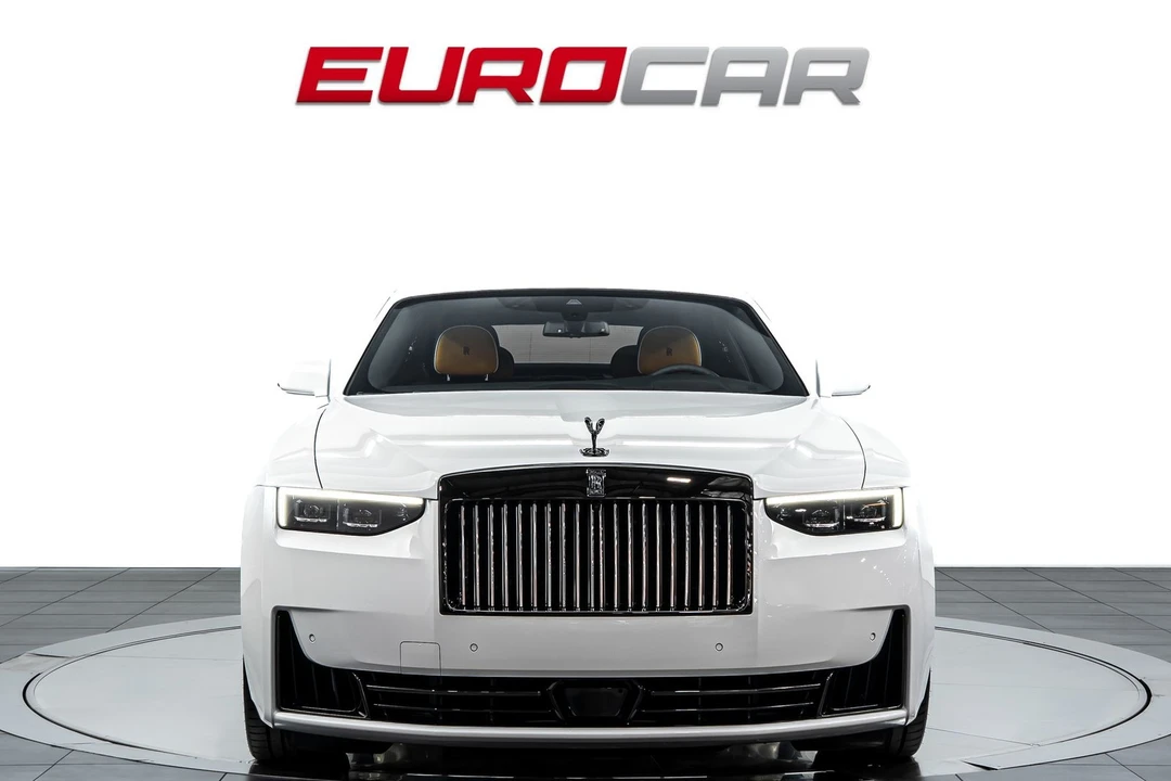 2025 Rolls-Royce Ghost Black Badge 2nd Gen - Image 10 of 31