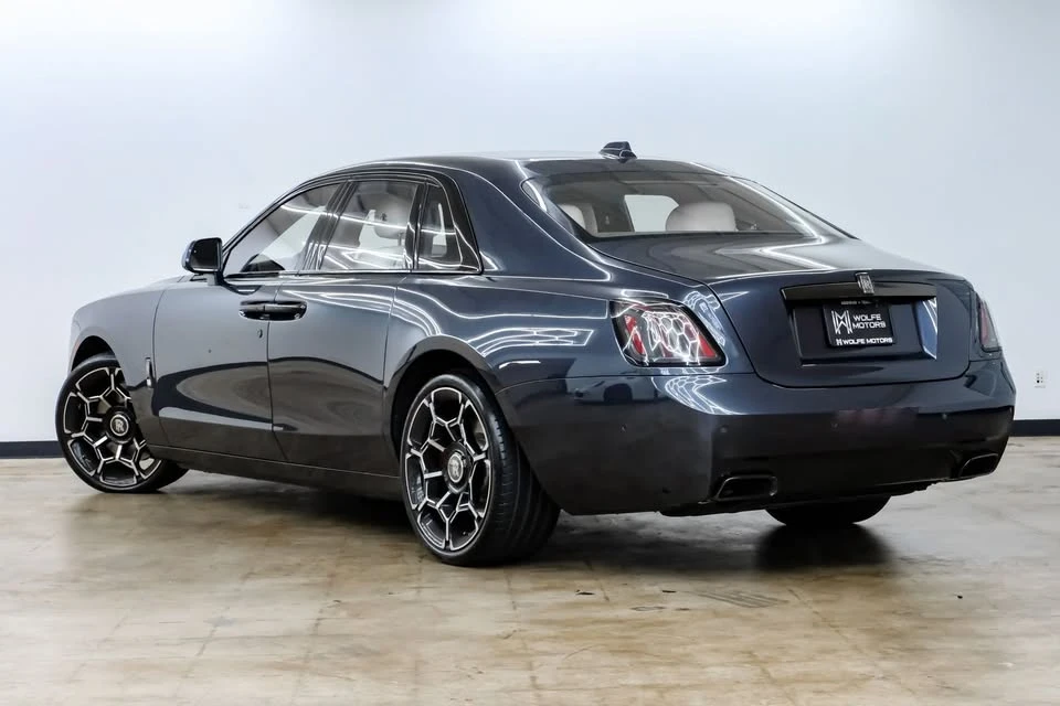 2025 Rolls-Royce Ghost Black Badge 2nd Gen - Image 4 of 20