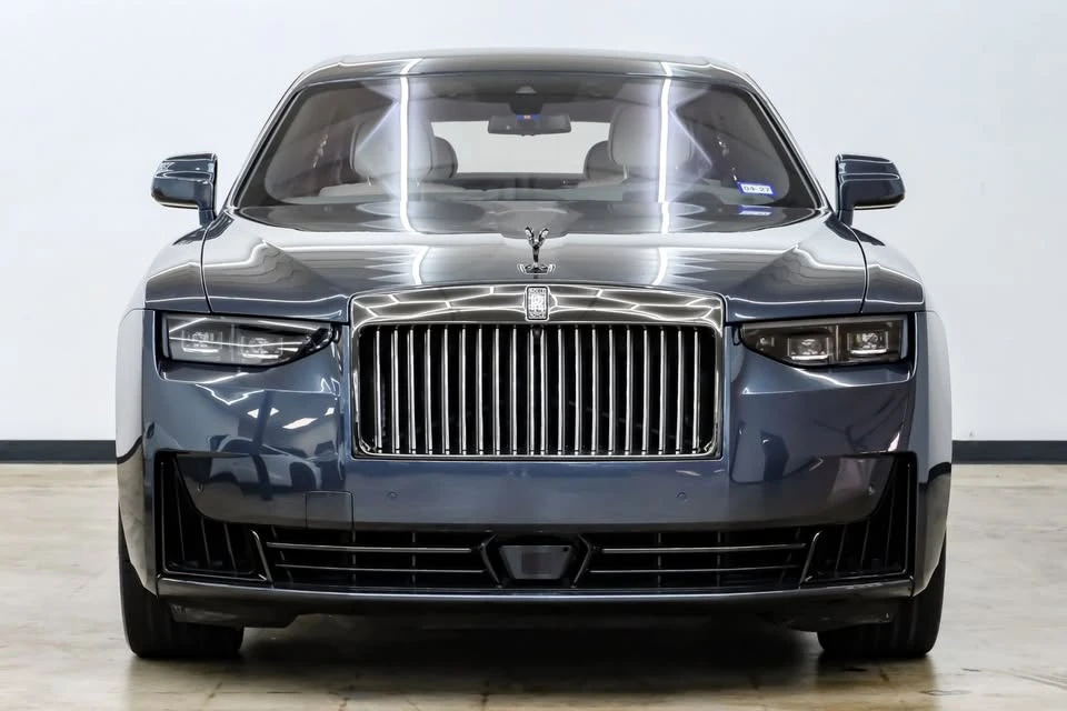 2025 Rolls-Royce Ghost Black Badge 2nd Gen - Image 2 of 20