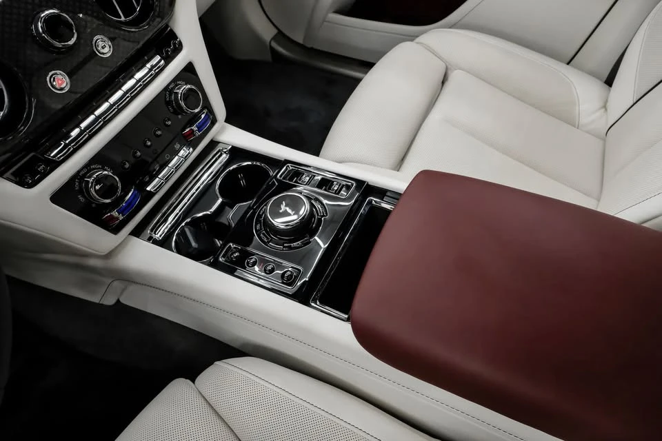 2025 Rolls-Royce Ghost Black Badge 2nd Gen - Image 19 of 20