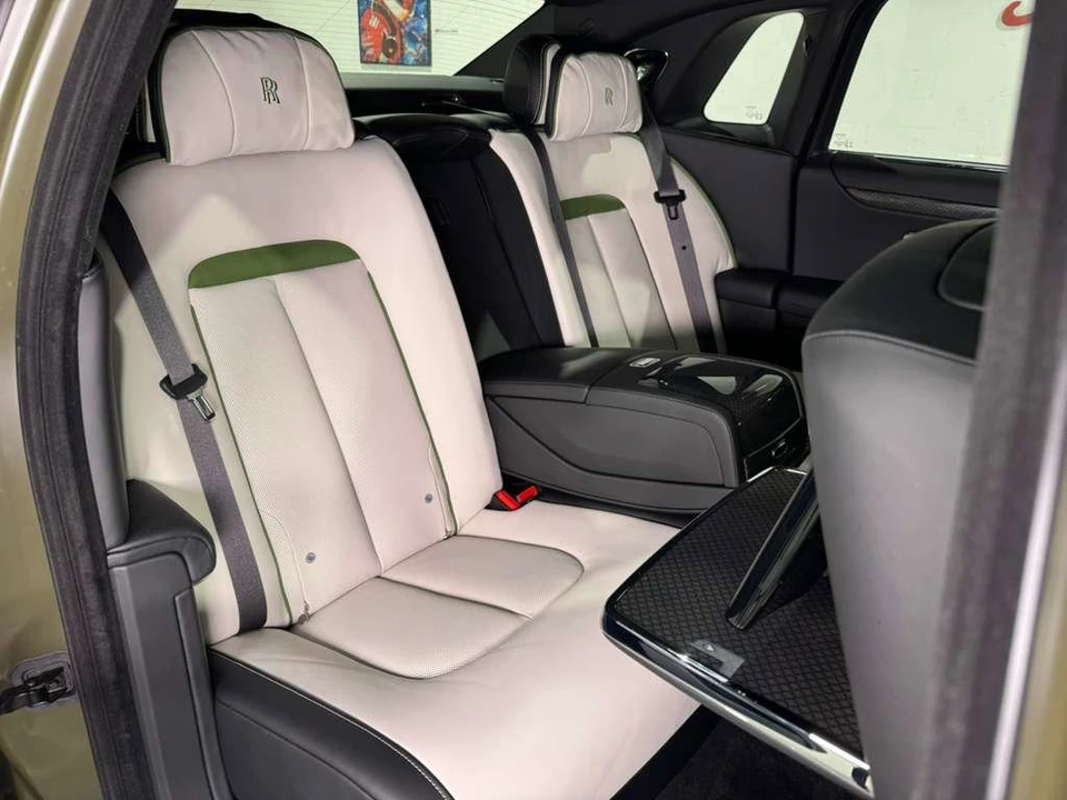 2025 Rolls-Royce Ghost Black Badge 2nd Gen - Image 13 of 21
