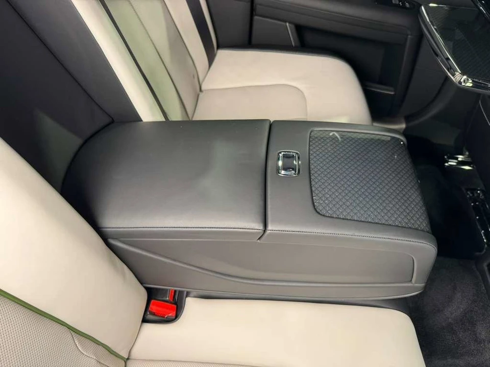 2025 Rolls-Royce Ghost Black Badge 2nd Gen - Image 14 of 21