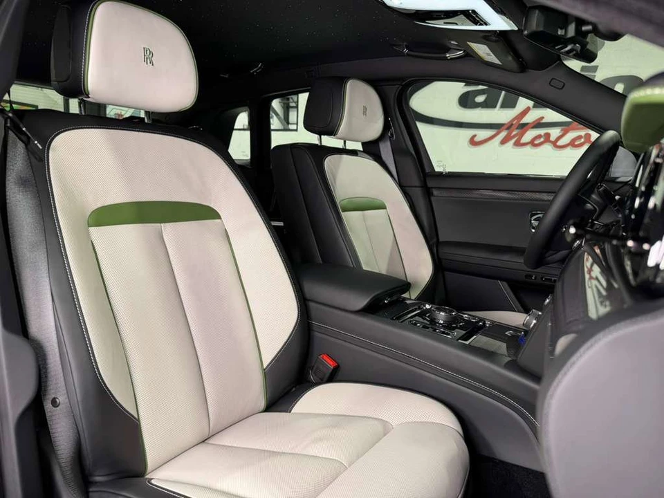 2025 Rolls-Royce Ghost Black Badge 2nd Gen - Image 18 of 21