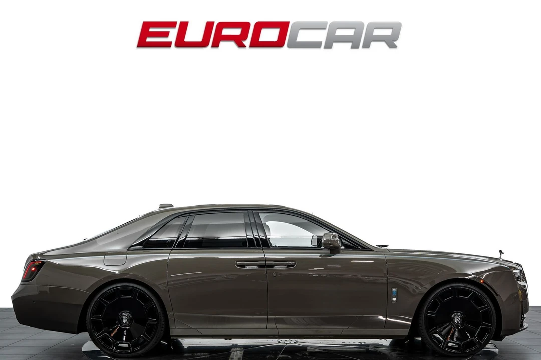 2025 Rolls-Royce Ghost 2nd Gen - Image 7 of 31