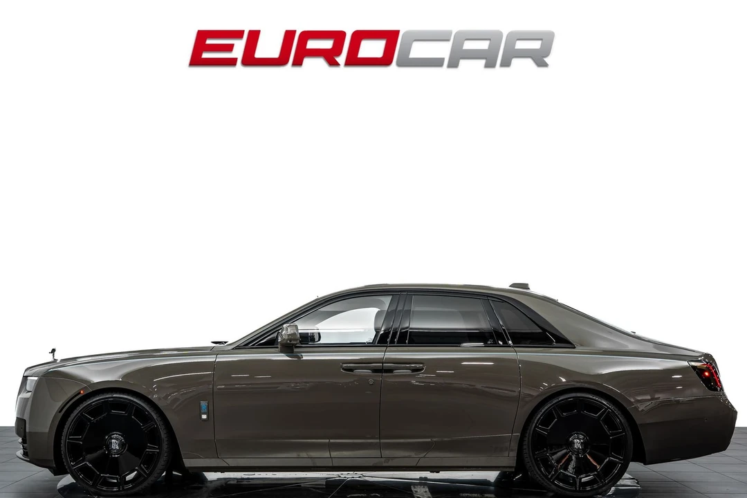 2025 Rolls-Royce Ghost 2nd Gen - Image 2 of 31