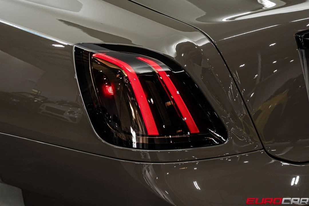 2025 Rolls-Royce Ghost 2nd Gen - Image 19 of 31