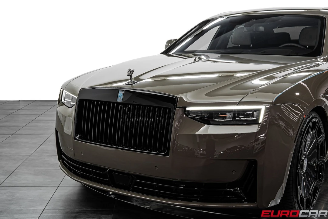 2025 Rolls-Royce Ghost 2nd Gen - Image 14 of 31