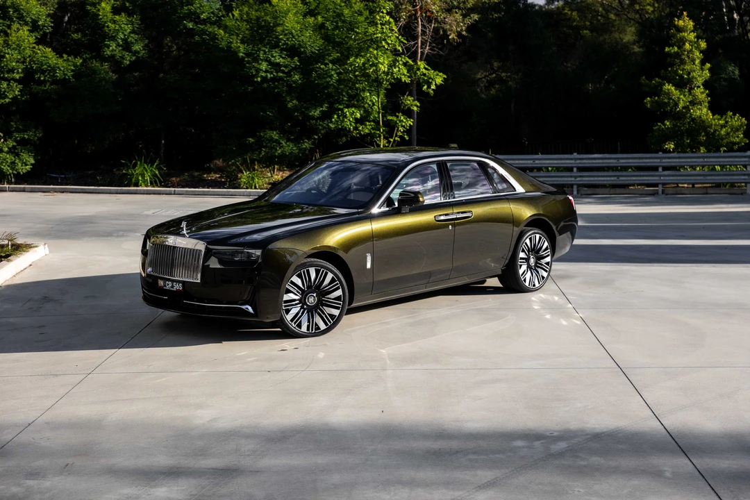 2025 Rolls-Royce Ghost 2nd Gen - Image 21 of 31