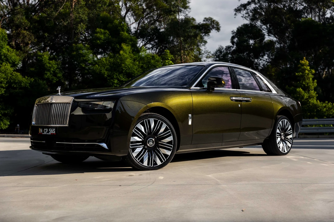 2025 Rolls-Royce Ghost 2nd Gen - Image 22 of 31