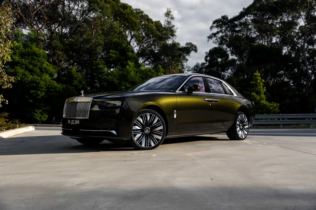2025 Rolls-Royce Ghost 2nd Gen - Image 23 of 31