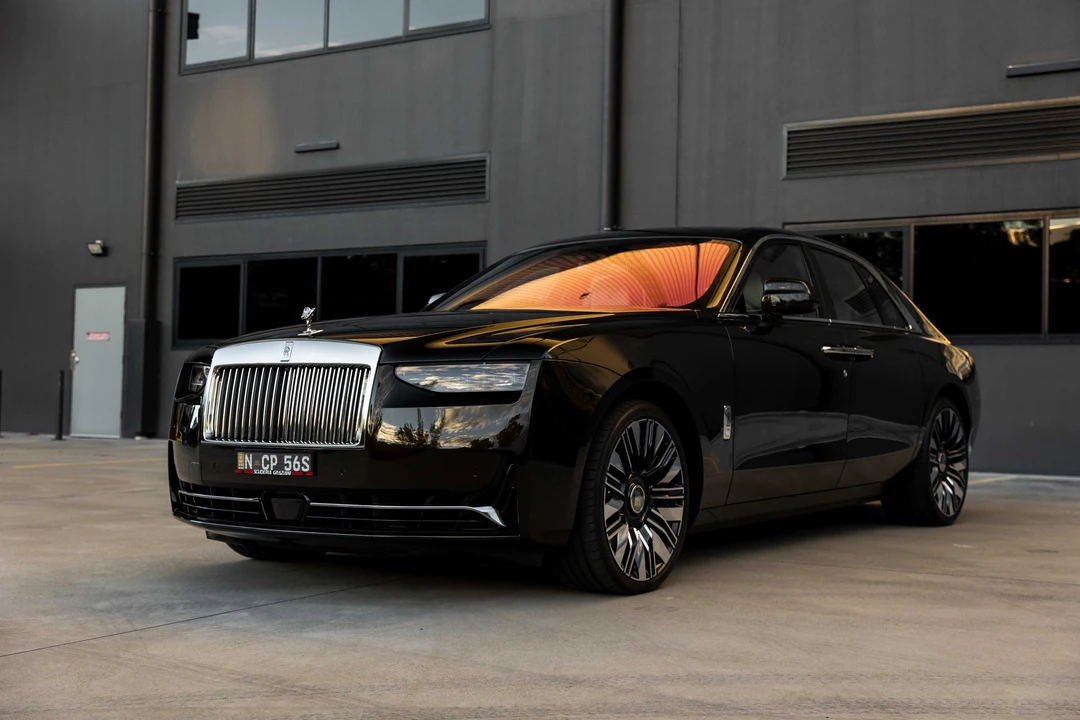 2025 Rolls-Royce Ghost 2nd Gen - Image 17 of 31