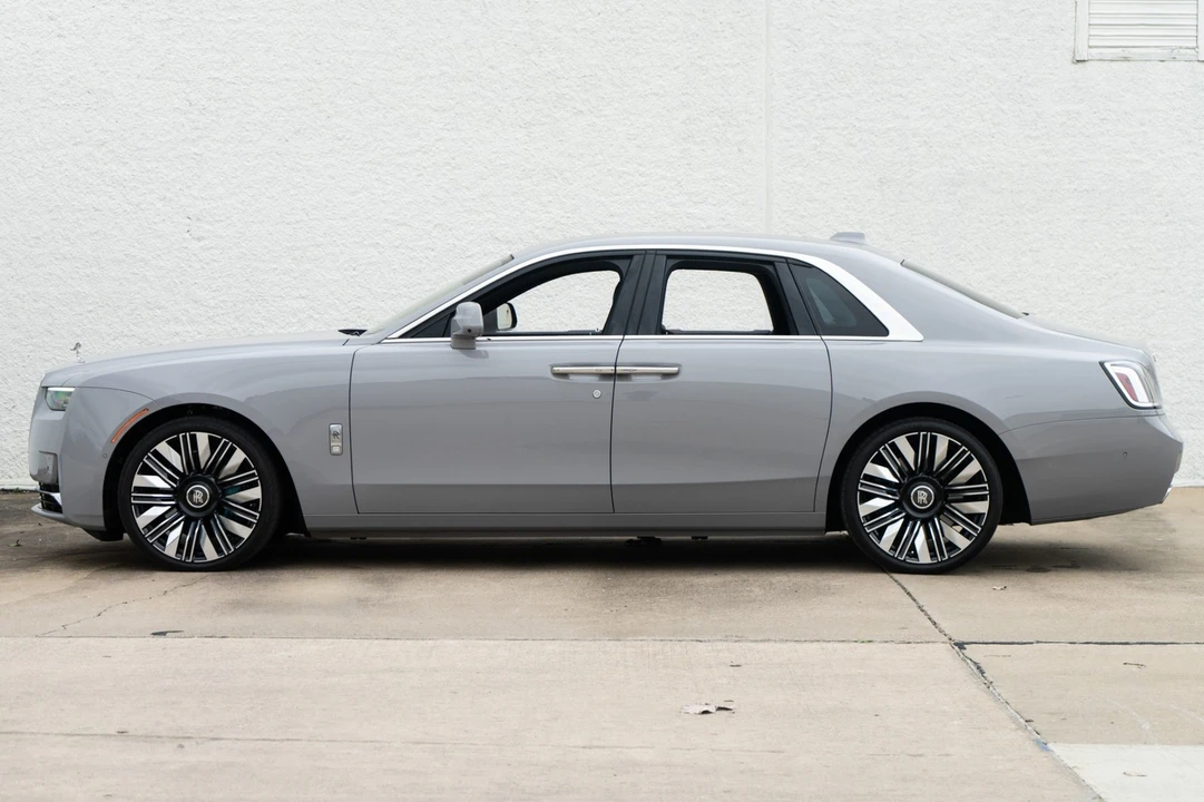 2025 Rolls-Royce Ghost 2nd Gen - Image 8 of 21