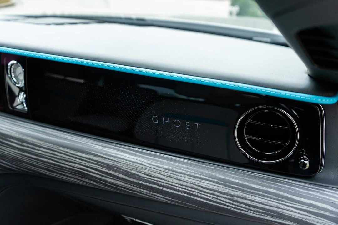 2025 Rolls-Royce Ghost 2nd Gen - Image 22 of 31