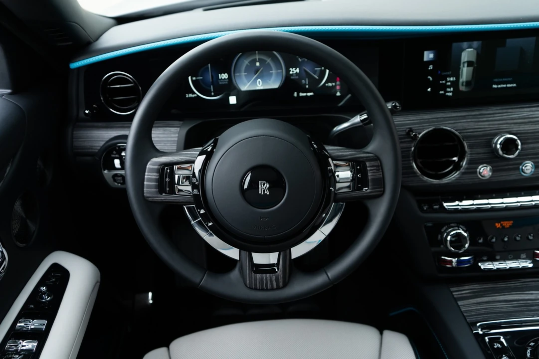 2025 Rolls-Royce Ghost 2nd Gen - Image 10 of 31