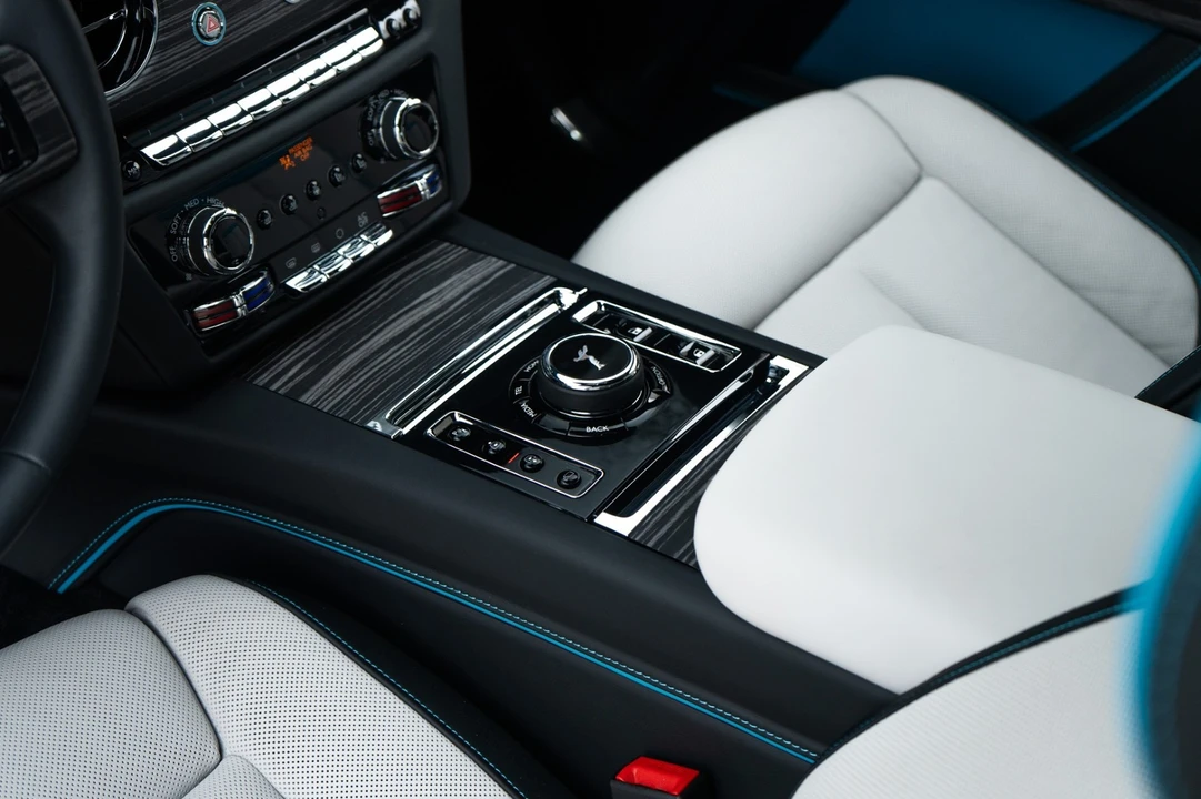 2025 Rolls-Royce Ghost 2nd Gen - Image 18 of 21