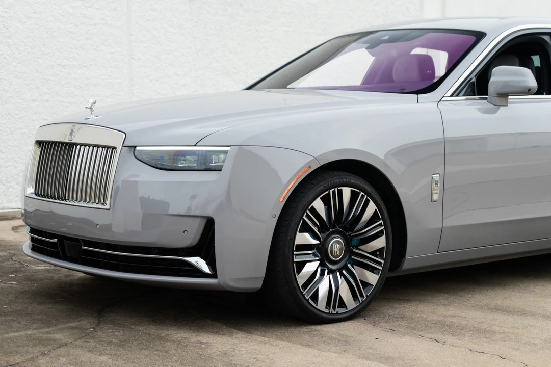 2025 Rolls-Royce Ghost 2nd Gen - Image 24 of 31