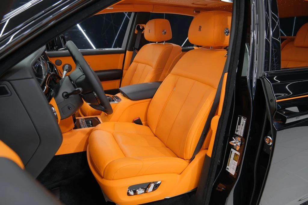 2025 Rolls-Royce Phantom VIII - Image 27 of 31