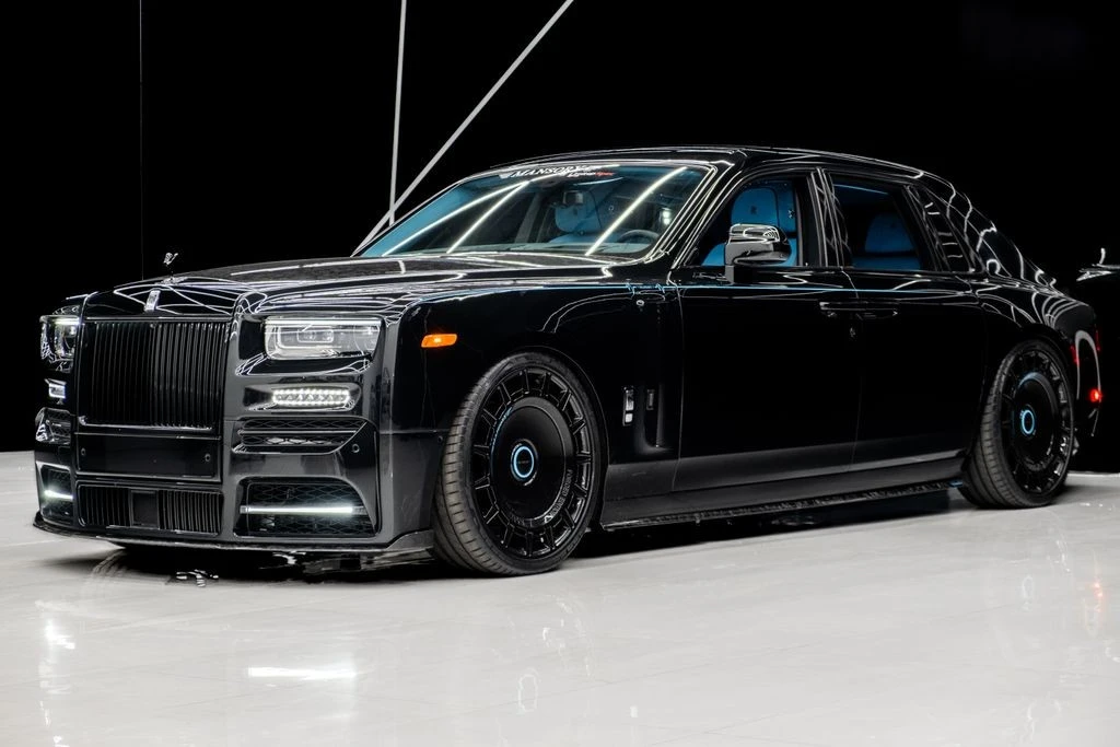 2025 Rolls-Royce Phantom VIII - Image 2 of 21