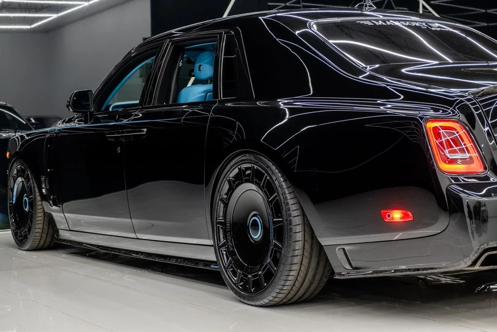 2025 Rolls-Royce Phantom VIII - Image 9 of 21