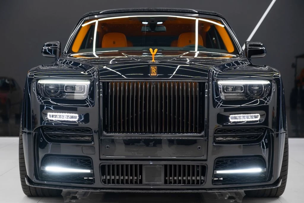 2025 Rolls-Royce Phantom VIII - Image 2 of 21