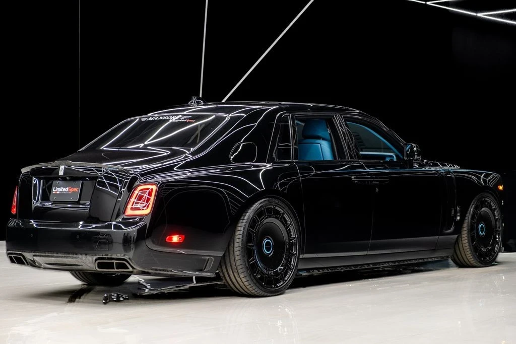 2025 Rolls-Royce Phantom VIII - Image 15 of 21