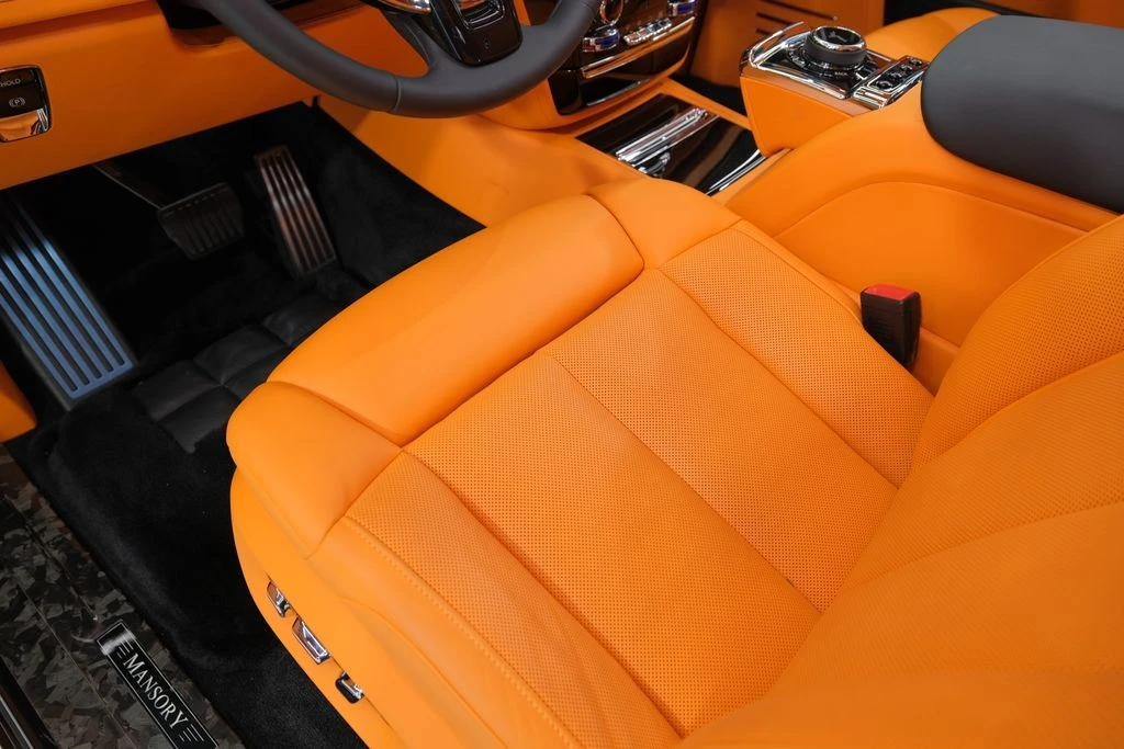 2025 Rolls-Royce Phantom VIII - Image 29 of 31