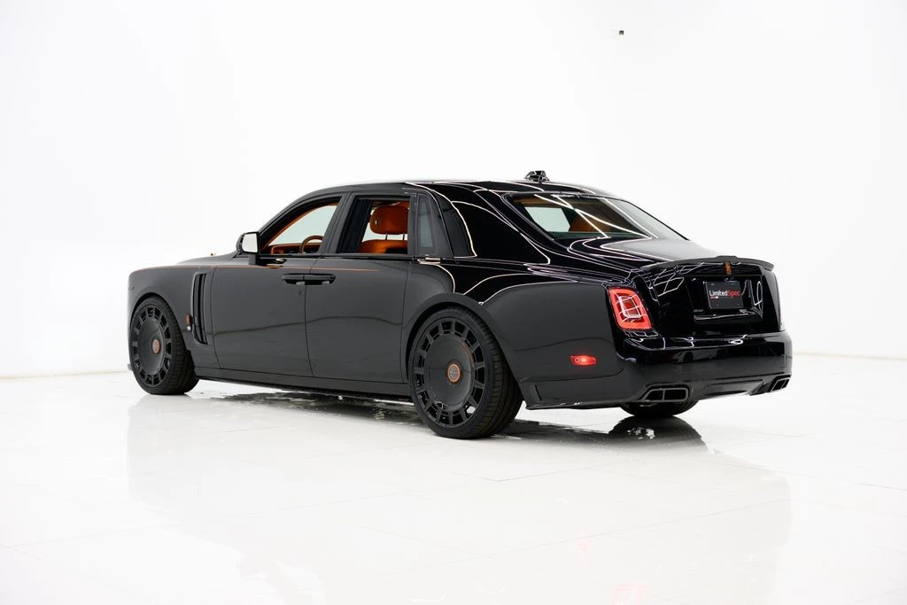2025 Rolls-Royce Phantom VIII - Image 25 of 31