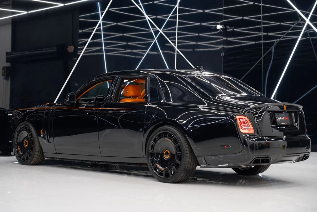 2025 Rolls-Royce Phantom VIII - Image 15 of 21
