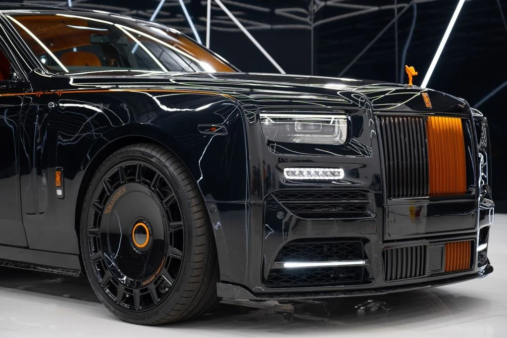 2025 Rolls-Royce Phantom VIII - Image 4 of 21